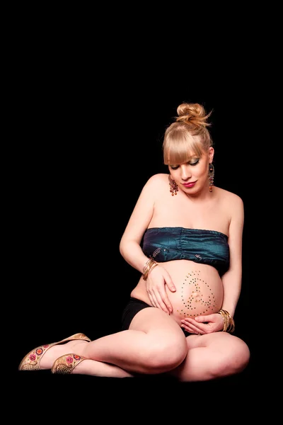 Beautiful pregnant blond girl — Stock Photo, Image