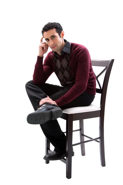 Schöner Geschäftsmann sitzt auf Stuhl — Stockfoto