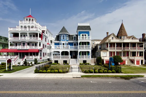 Kleurrijke Victoriaanse stijl huizen — Stockfoto