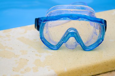 Swimming goggles clipart