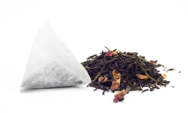 Aromatisation of black tea with tea bags — Stock Photo, Image