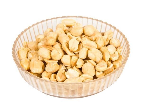 Nozes de amendoim isoladas sobre branco com caminho de recorte — Fotografia de Stock