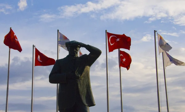 トルコの旗 - 記念碑 — ストック写真