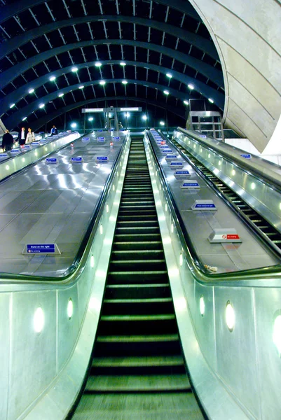 Metro de Canary Wharf: Londres — Foto de Stock