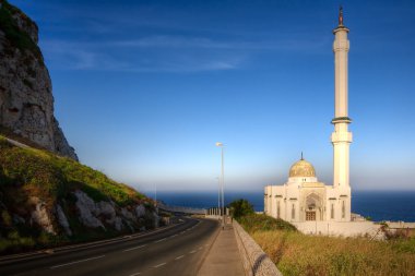 Cebelitarık Camii