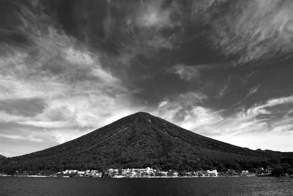 Oude vulkaan — Stockfoto