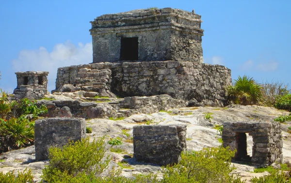 Pequeno Templo Maia em Tulum México — Fotografia de Stock