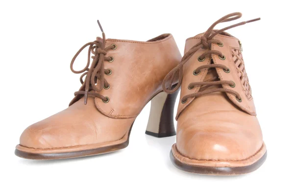Ženské hnědé boty — Stock fotografie