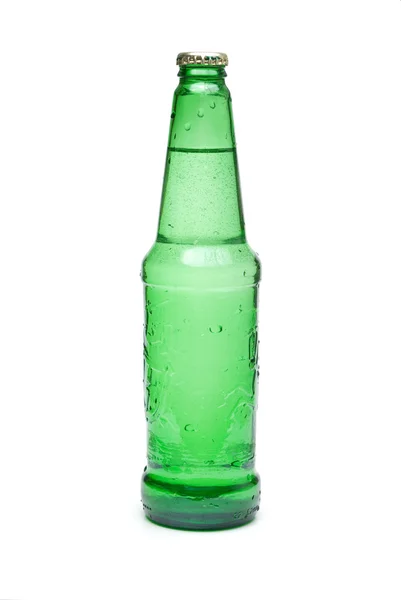 Grüne Flasche Wasser. — Stockfoto