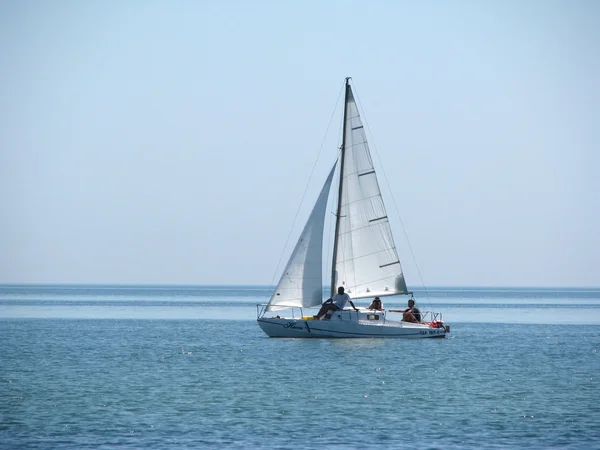 Karadeniz üzerinde yat