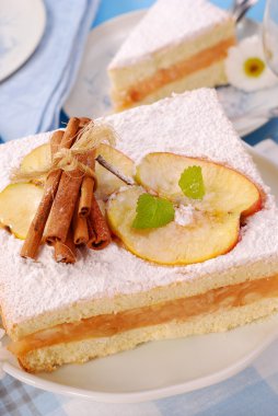 Apple cake