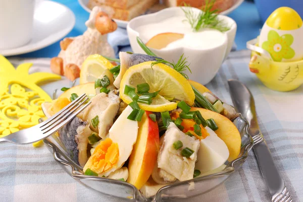 Paskalya için ringa balığı salatası — Stok fotoğraf