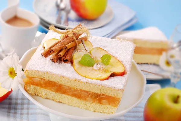 Gâteau aux pommes — Photo