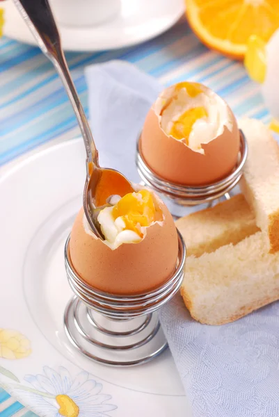 Breakfast with soft-boiled eggs — Stock Photo, Image