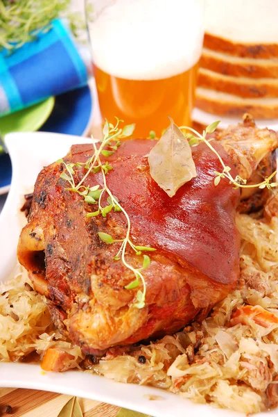 ビールのオーブン焼き豚肉のナックル — ストック写真