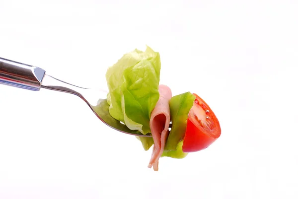 Frischer Salat auf Gabel — Stockfoto