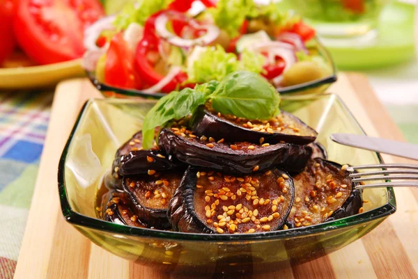 Grilled aubergine with sesame — Stock Photo, Image