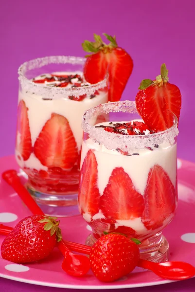 Strawberry and vanilla dessert — Stock Photo, Image