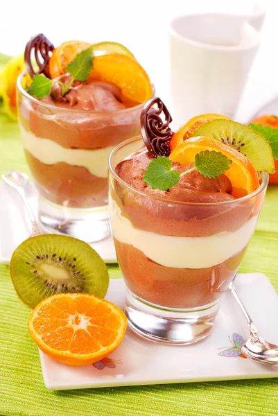 Chocolate and vanilla dessert — Stock Photo, Image