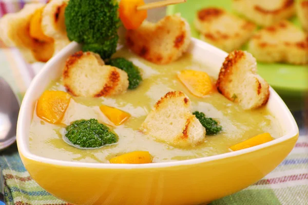 Zupa z kremu brokułowego — Zdjęcie stockowe