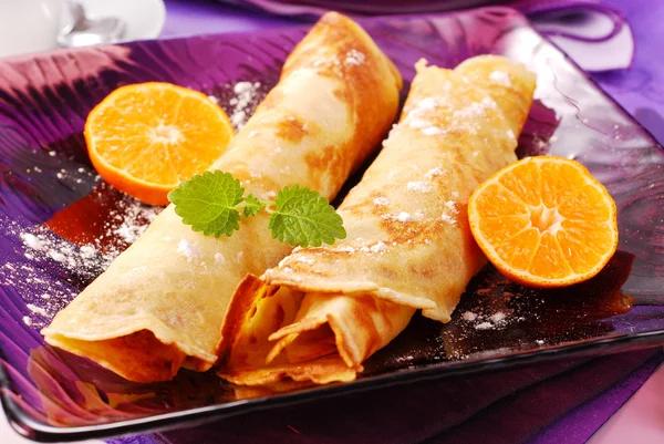Pfannkuchen mit Orangen und Quark — Stockfoto
