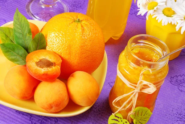 Oranžové a meruňkový džem — Stock fotografie