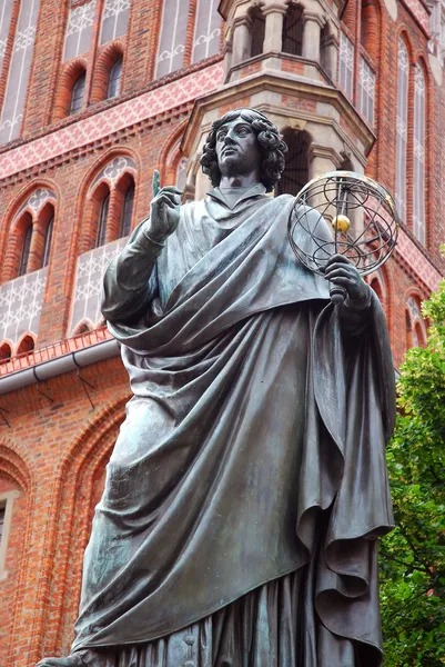 Nicolaus Copernicus monument in Torun — Stock Photo, Image