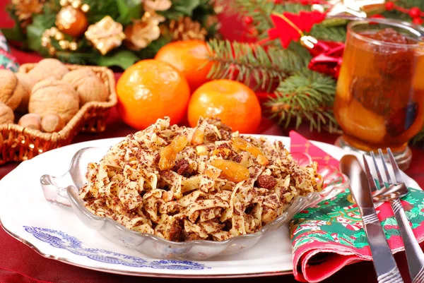 ケシの種子とクリスマス麺 — ストック写真