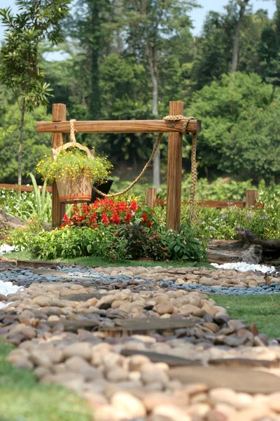 휴식을 위한 아름 다운 열 대 정원 — 스톡 사진