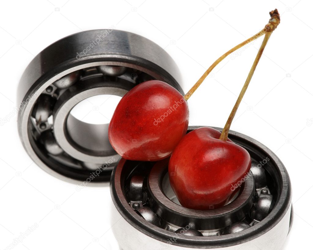 The bearing and sweet cherry berries