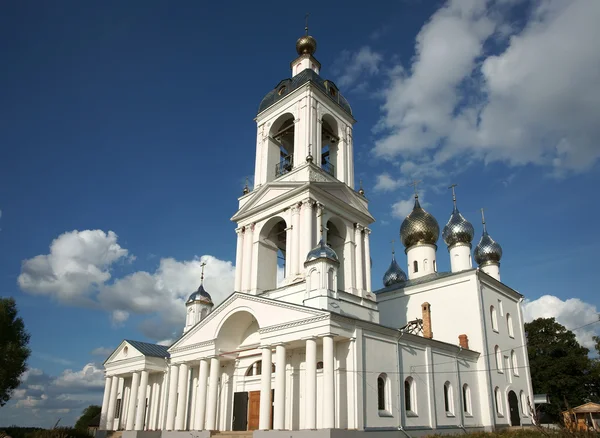 Mosteiro do homem antigo na Rússia . — Fotografia de Stock