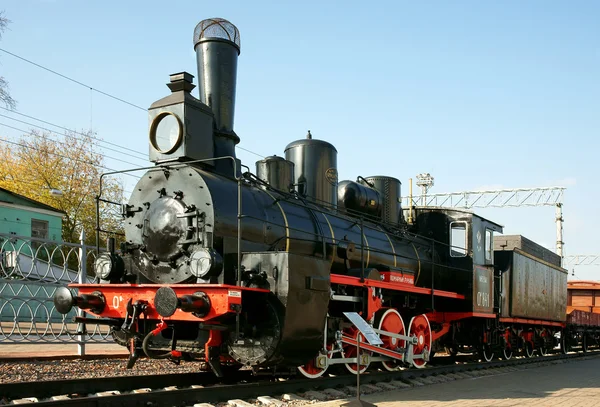 Antigua locomotora de vapor —  Fotos de Stock