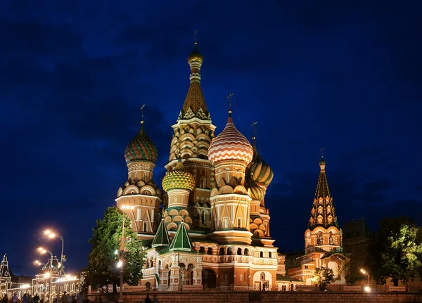 Noc, Vasilij si blazhennogo kostel — Stock fotografie