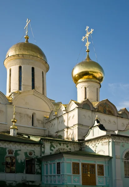 O antigo mosteiro na Rússia — Fotografia de Stock