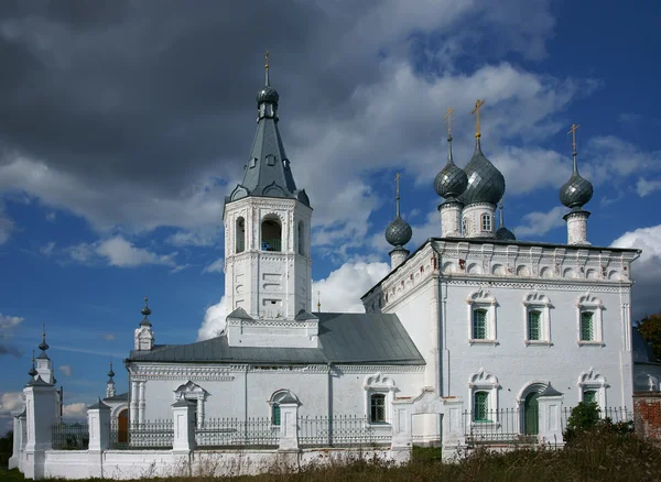 Antika klostret i Ryssland. — Stockfoto