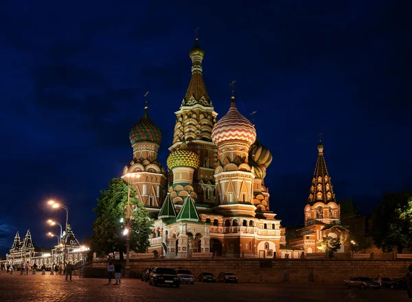 Natten, Vasilij blazhennogo's kyrka — Stockfoto