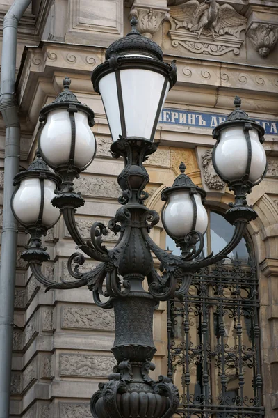 Lanterna stradale-San Pietroburgo — Foto Stock