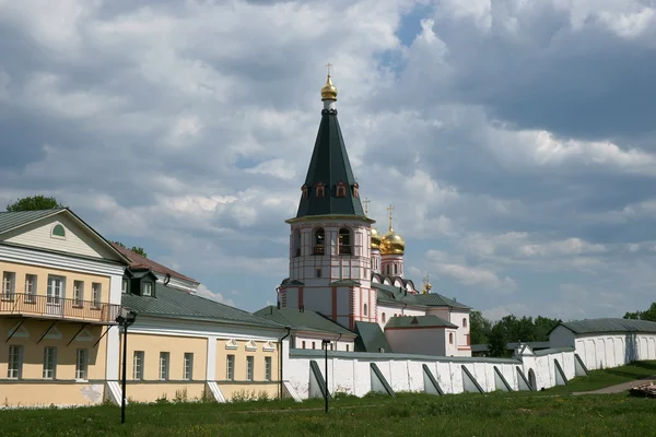Gamla mannens kloster i Ryssland. — Stockfoto