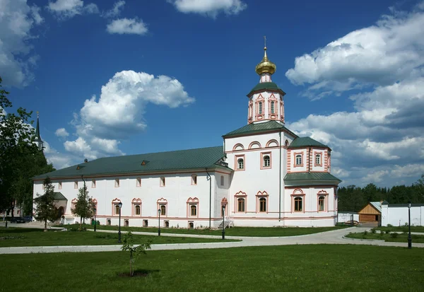 ロシアで古代の人の修道院. — ストック写真