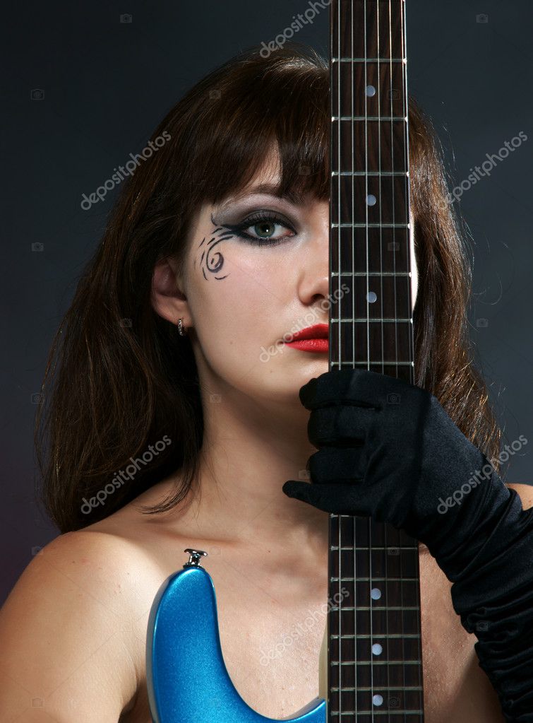 Naked Girls With Guitars