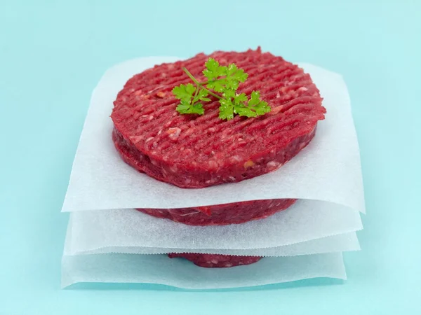 Ruwe rundvlees pasteitjes — Stockfoto