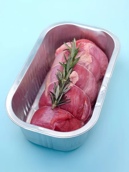 Ruwe gebraden kalfsvlees — Stockfoto