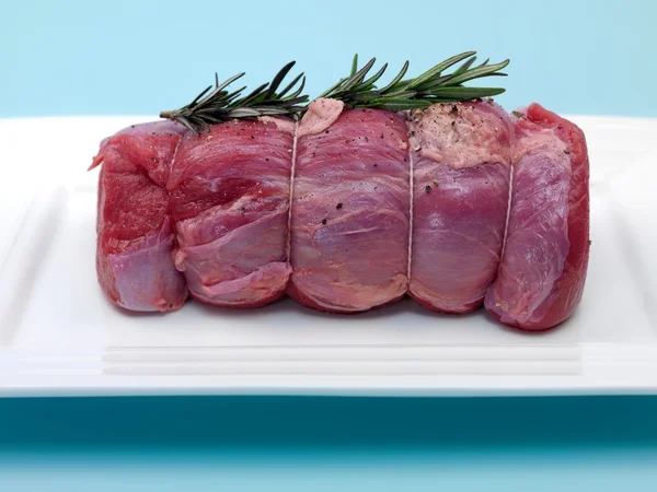 Ruwe gebraden kalfsvlees — Stockfoto