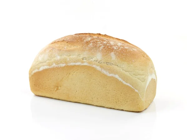 Буханка белого хлеба — стоковое фото
