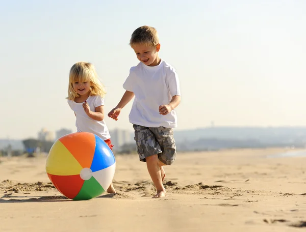 Piłka plażowa radość — Zdjęcie stockowe