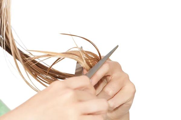 Kvinnan skära hår — Stockfoto