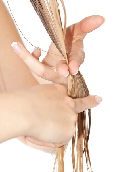 Жінка різання волосся — стокове фото