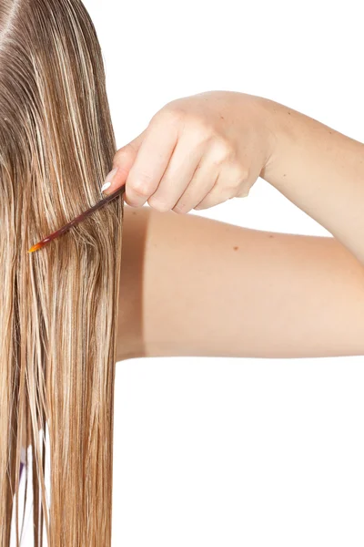 Mulher pentear o cabelo — Fotografia de Stock