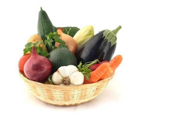 Basket of vegetables — Stock Photo, Image