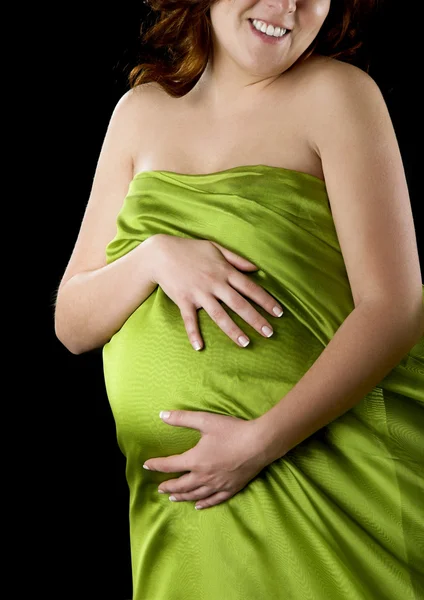 Těhotná Žena Pózuje Černém Pozadí Krásné Šaty — Stock fotografie